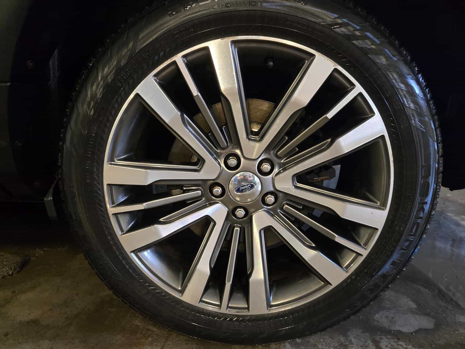 2016 Ford Explorer Platinum - Image 7