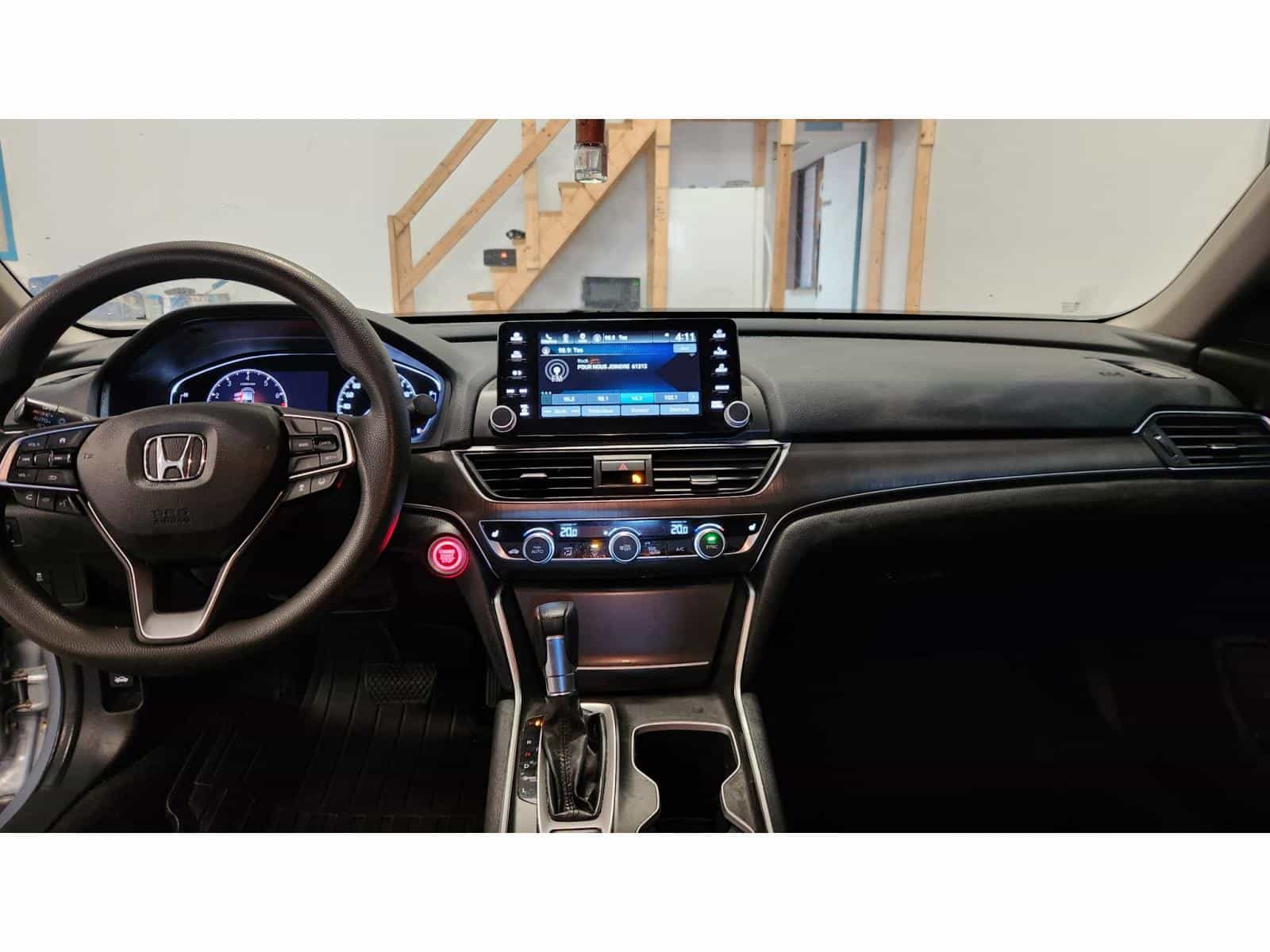 2018 Honda Accord LX - Image 13