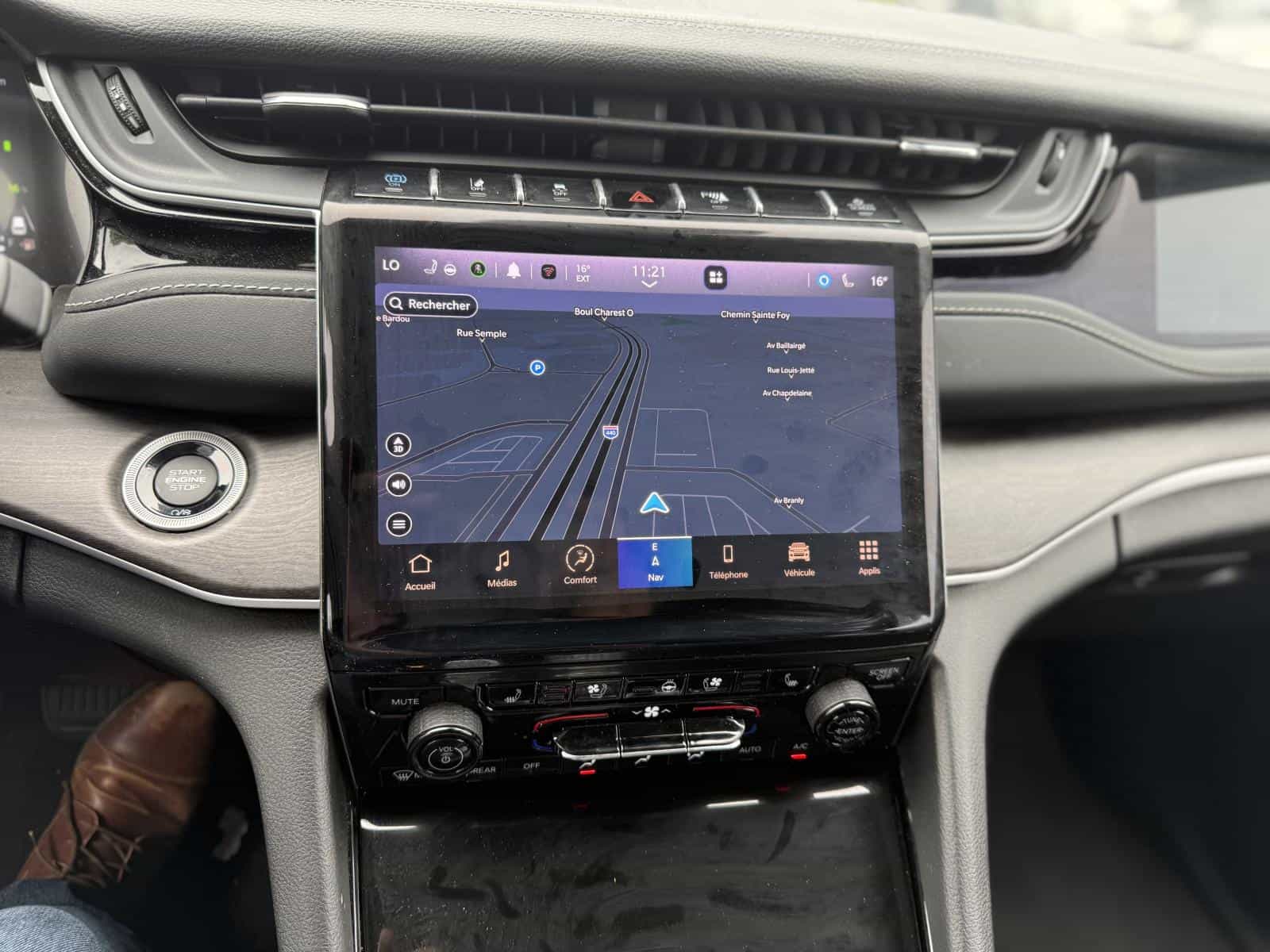 2023 Jeep Grand Cherokee Base 4XE - Image 21