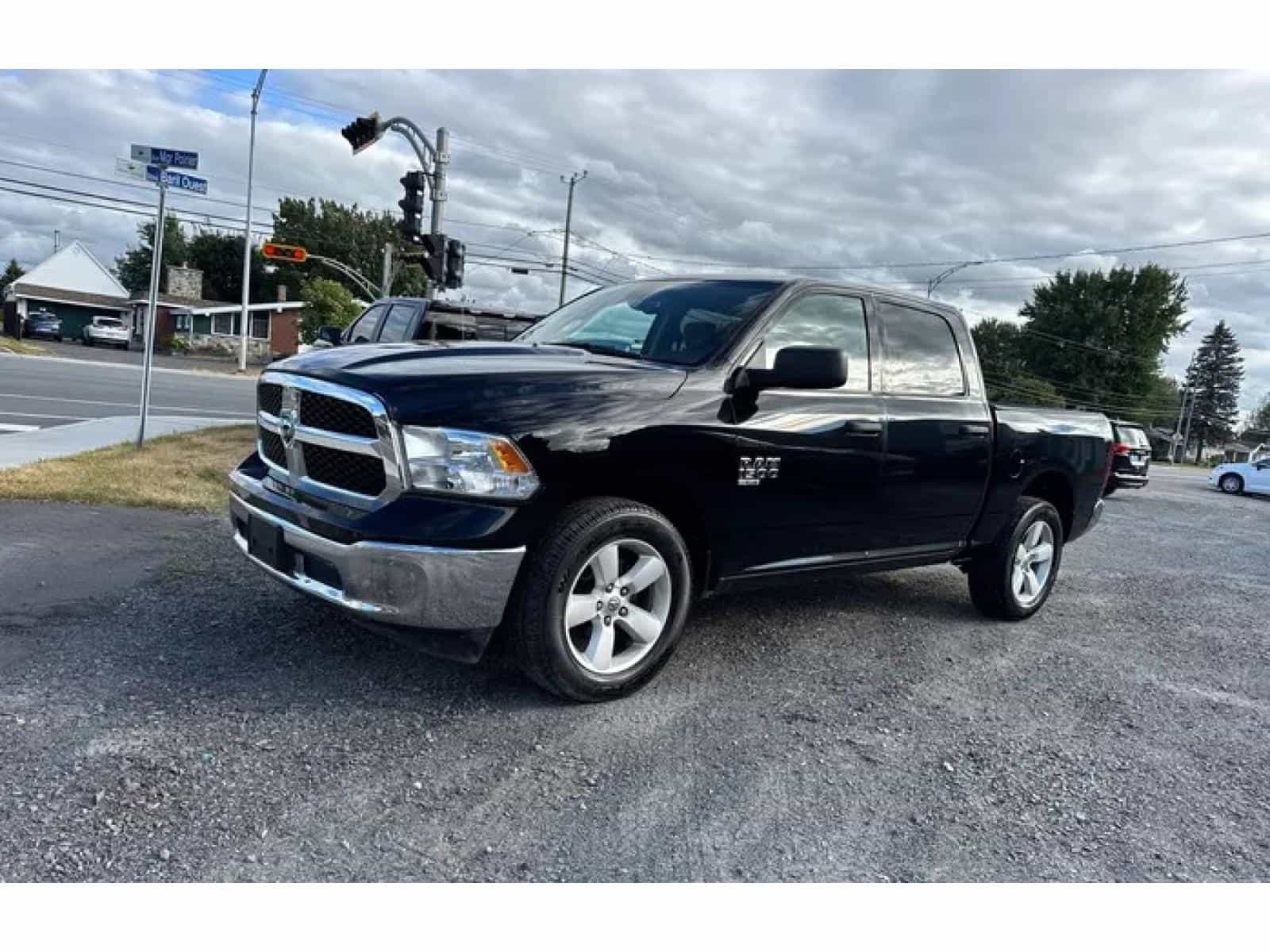 2023 RAM 1500 CLASSIC SLT SLT - Image 1
