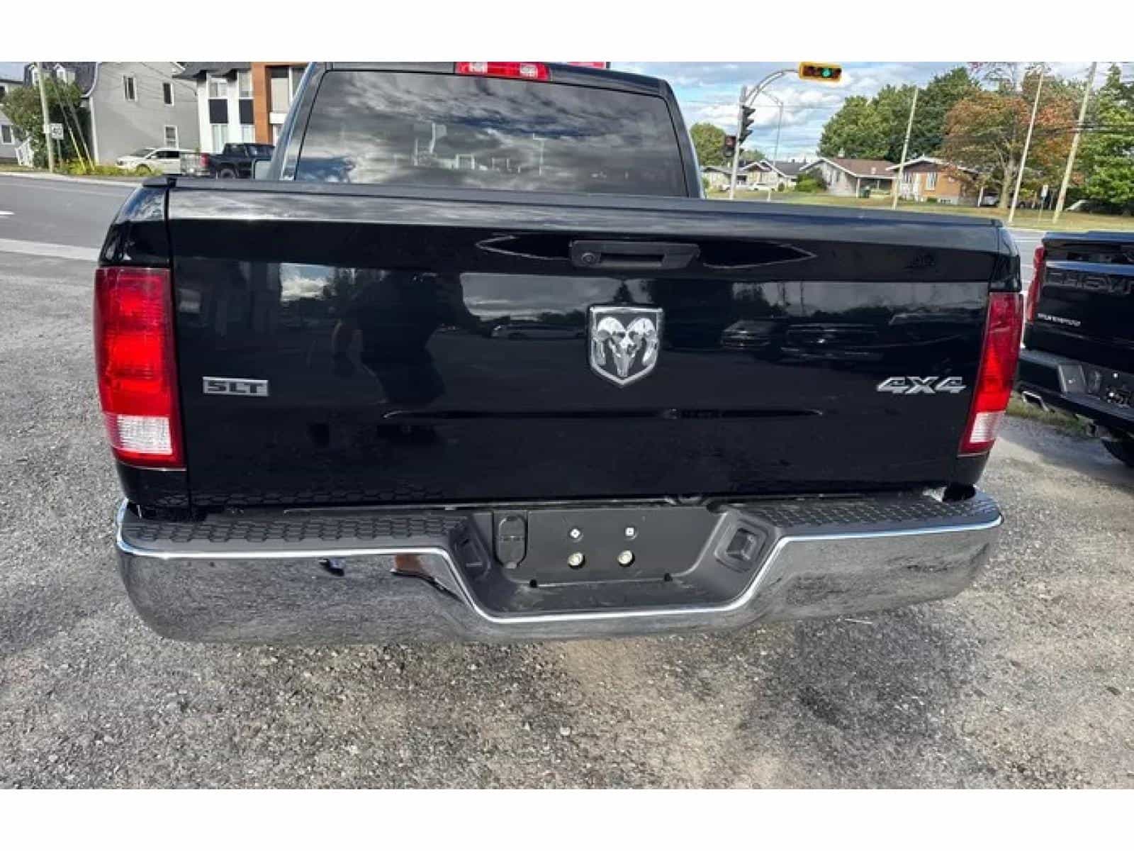 2023 RAM 1500 CLASSIC SLT SLT - Image 4