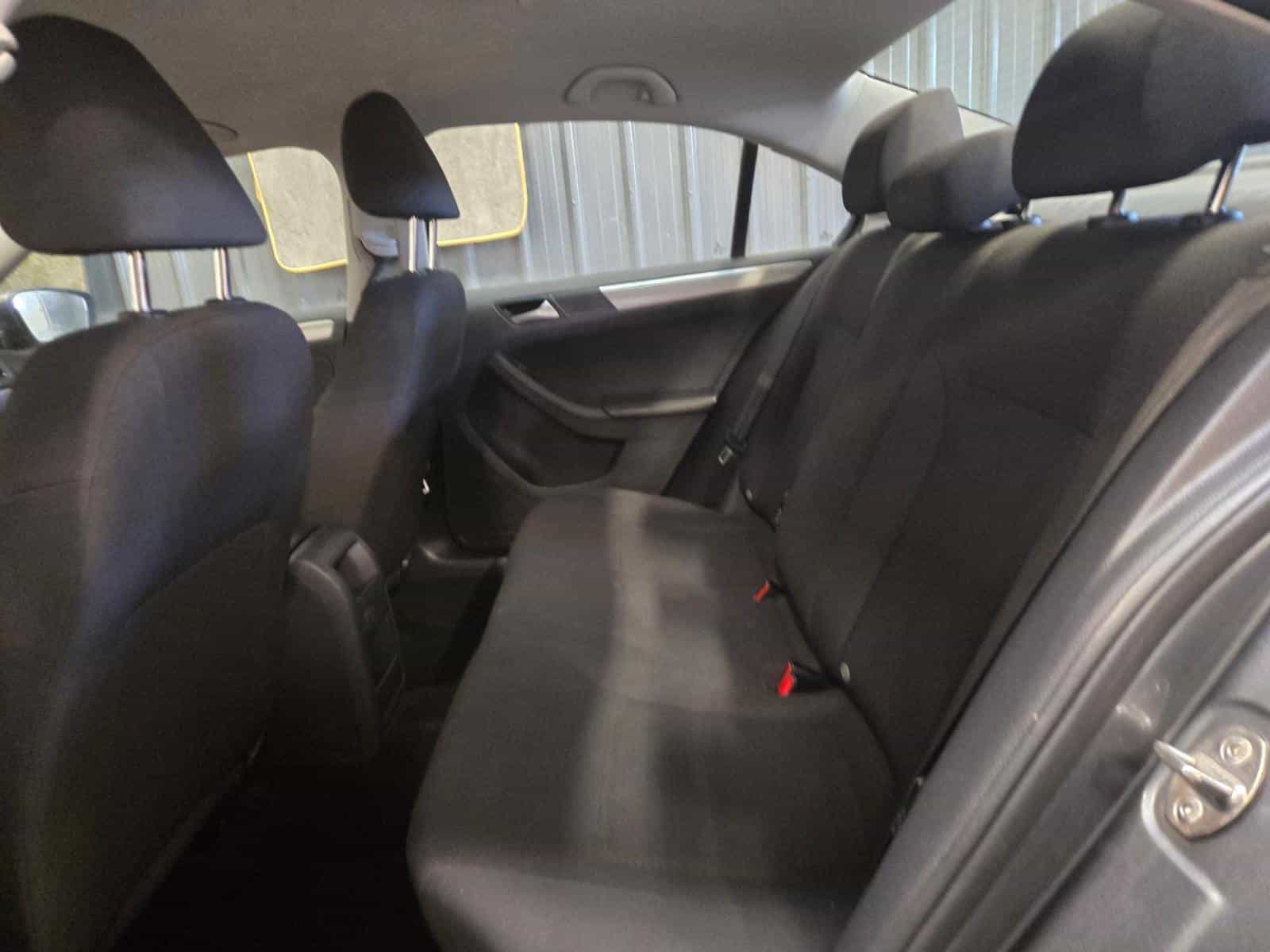 2017 Volkswagen Jetta Trendline + - Image 11