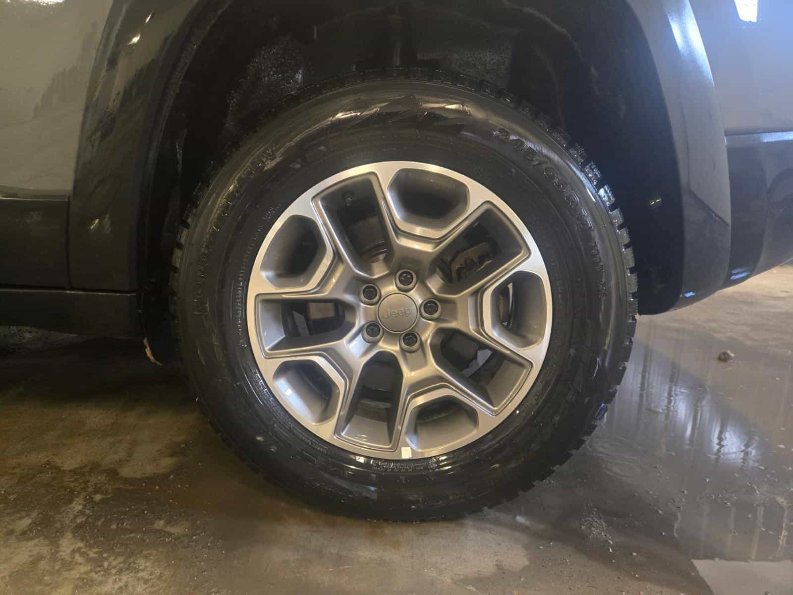 2022 Jeep CHEROKEE TRAILHAWK Trailhawk - Image 8