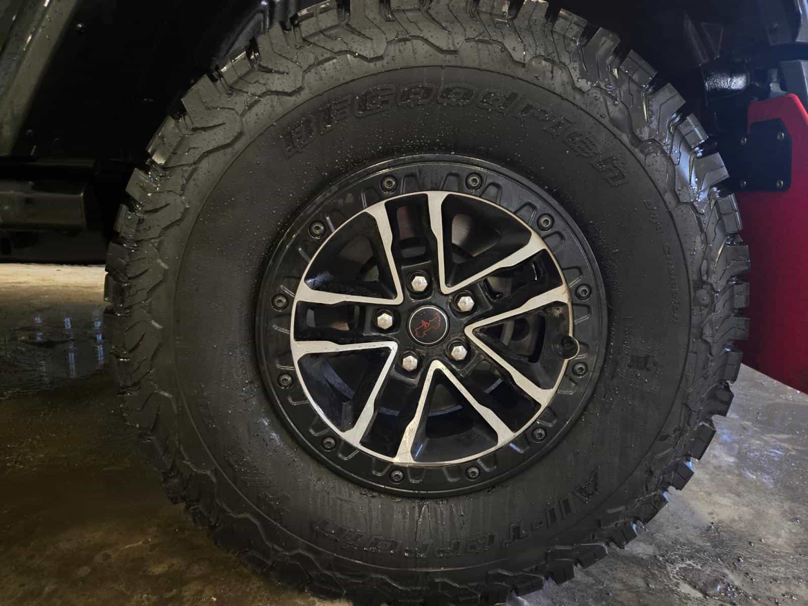 2025 Jeep Wrangler Rubicon X - Image 9