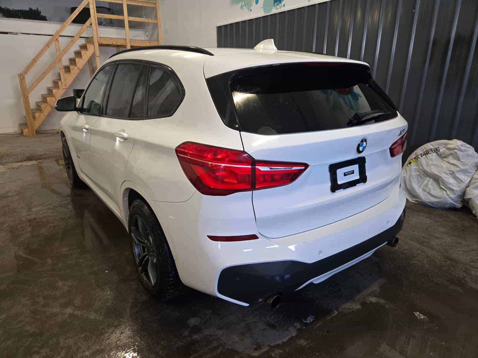 2016 BMW X1 xDrive28i - Image 6