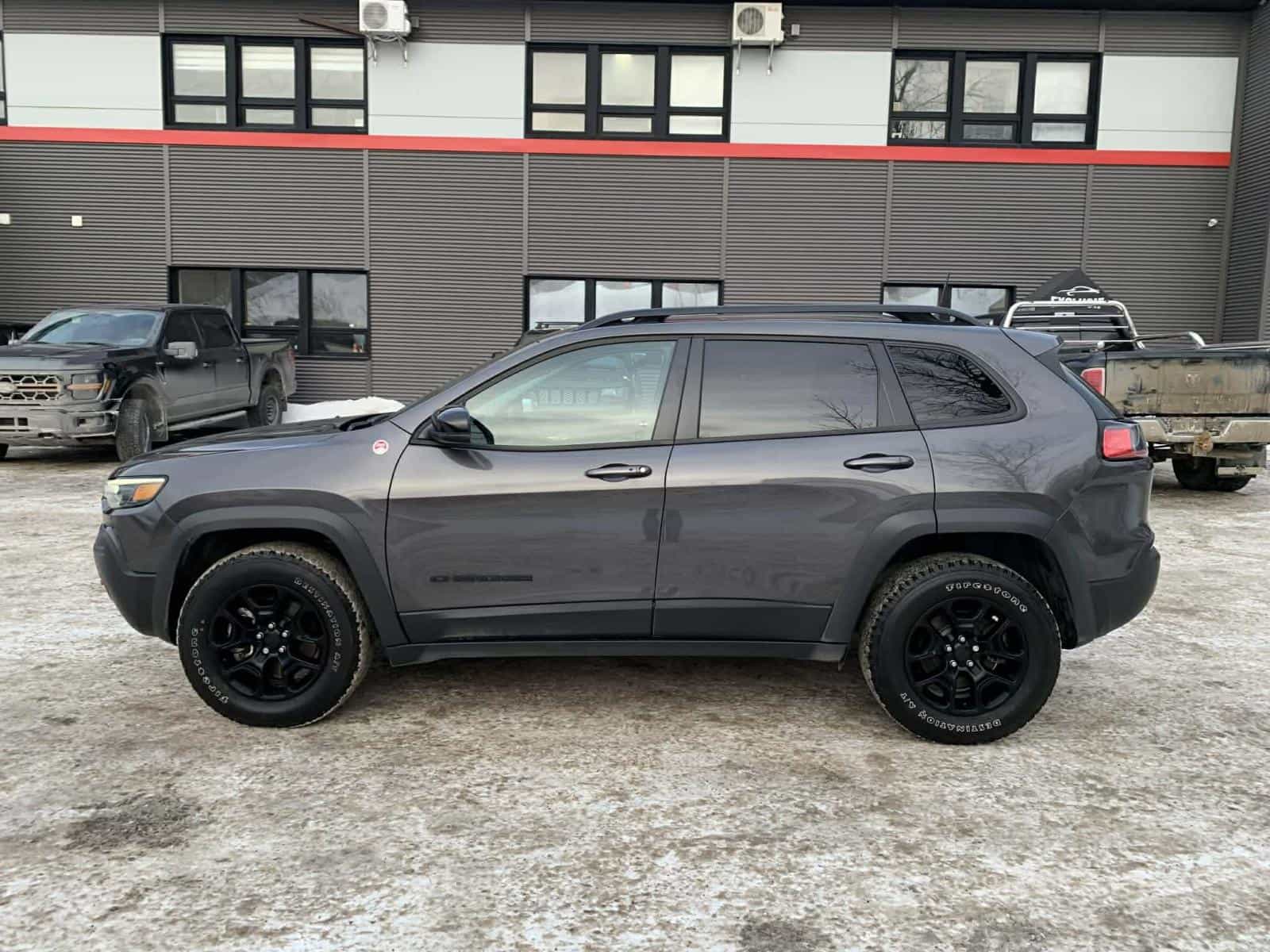 2023 Jeep CHEROKEE TRAILHAWK Trailhawk - Image 6