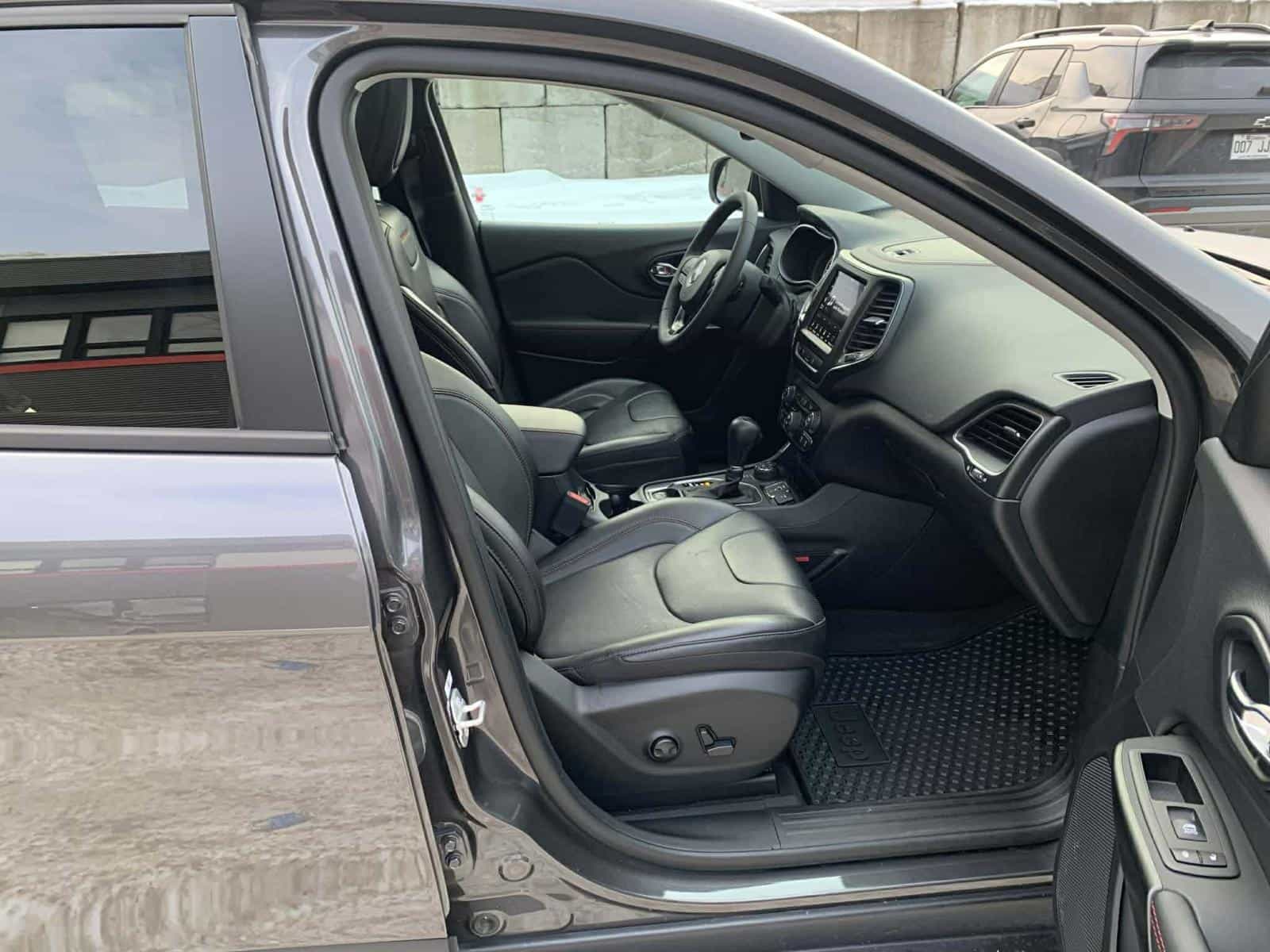 2023 Jeep CHEROKEE TRAILHAWK Trailhawk - Image 16