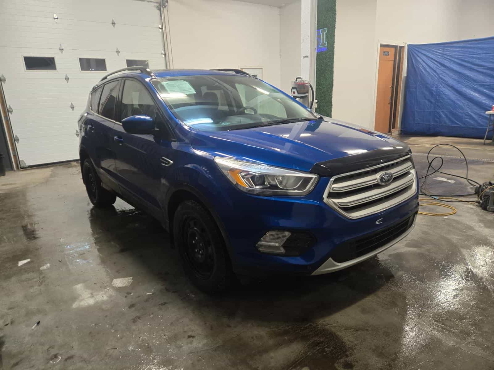 2018 Ford ESCAPE SEL SEL - Image 3