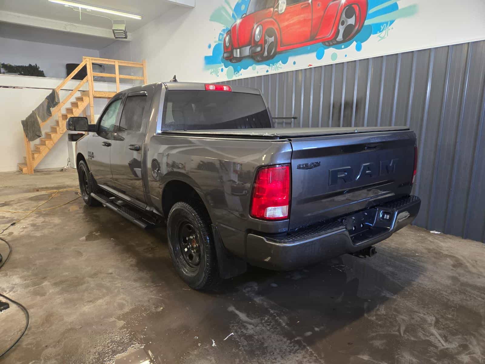 2021 RAM 1500 Classic Express - Image 5