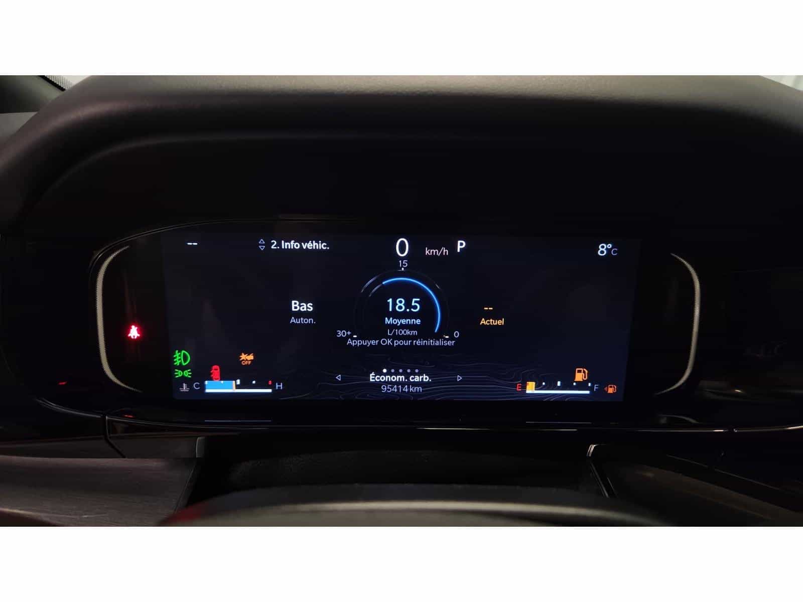 2022 Jeep Wagoneer Series III - Image 16