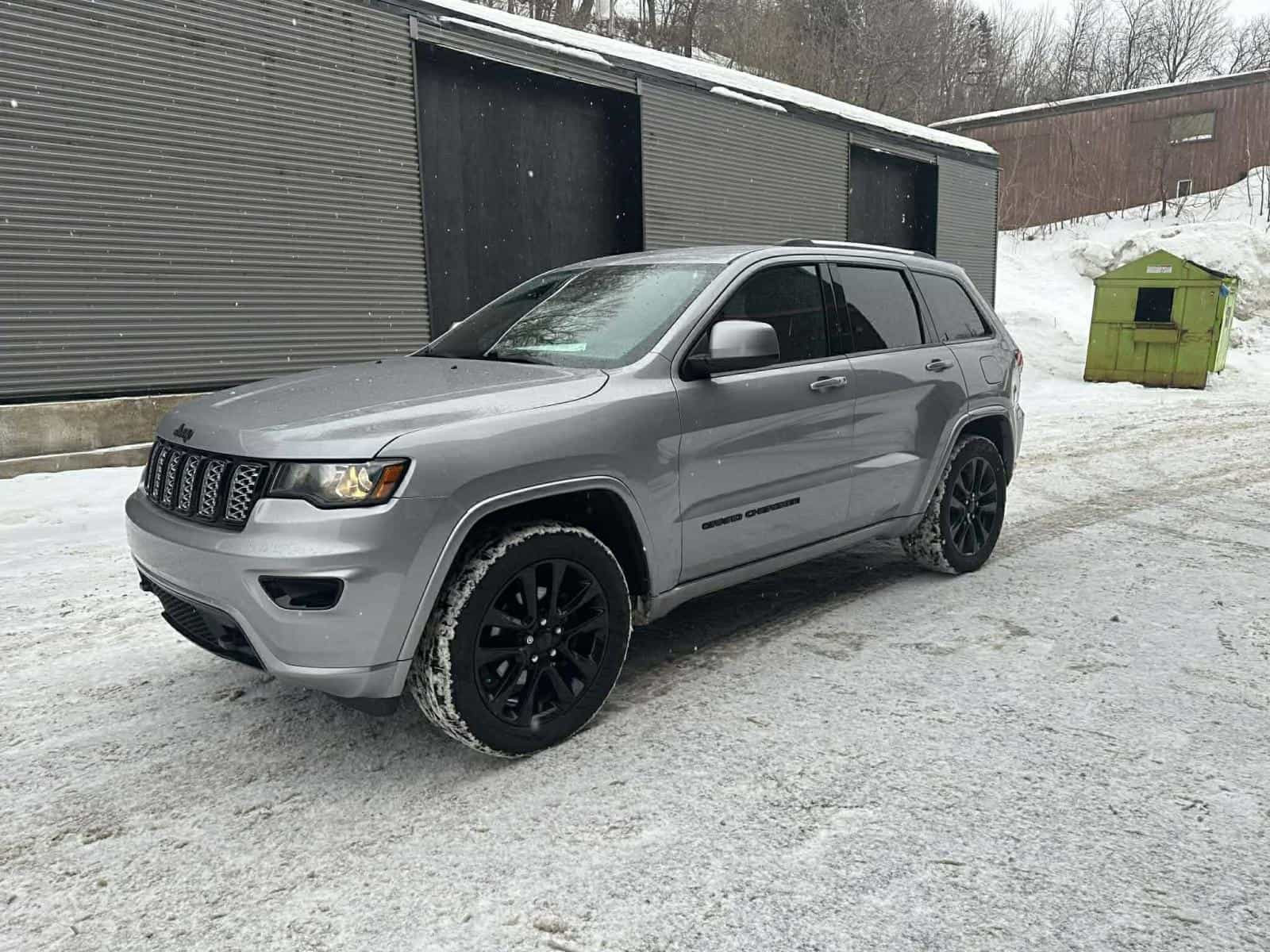2019 Jeep Grand Cherokee Altitude - Image 1