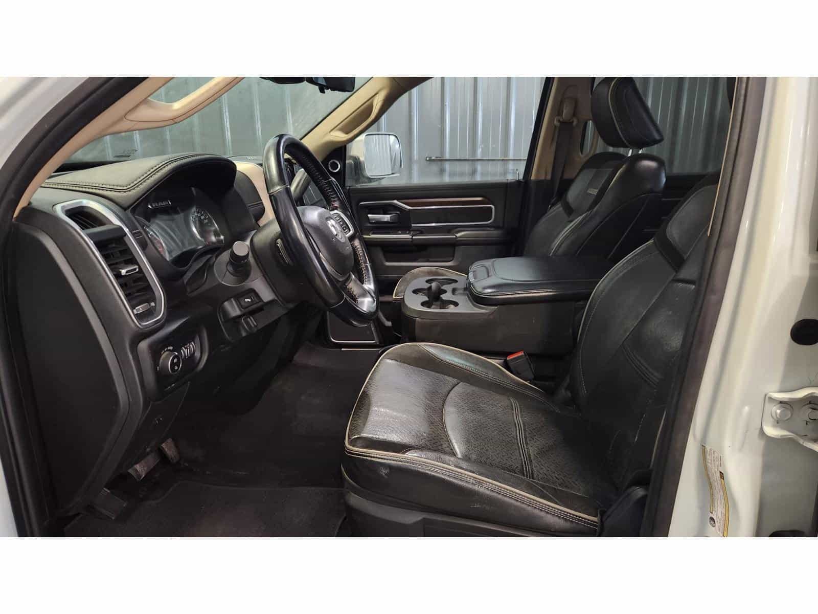 2022 RAM 2500 Laramie - Image 9