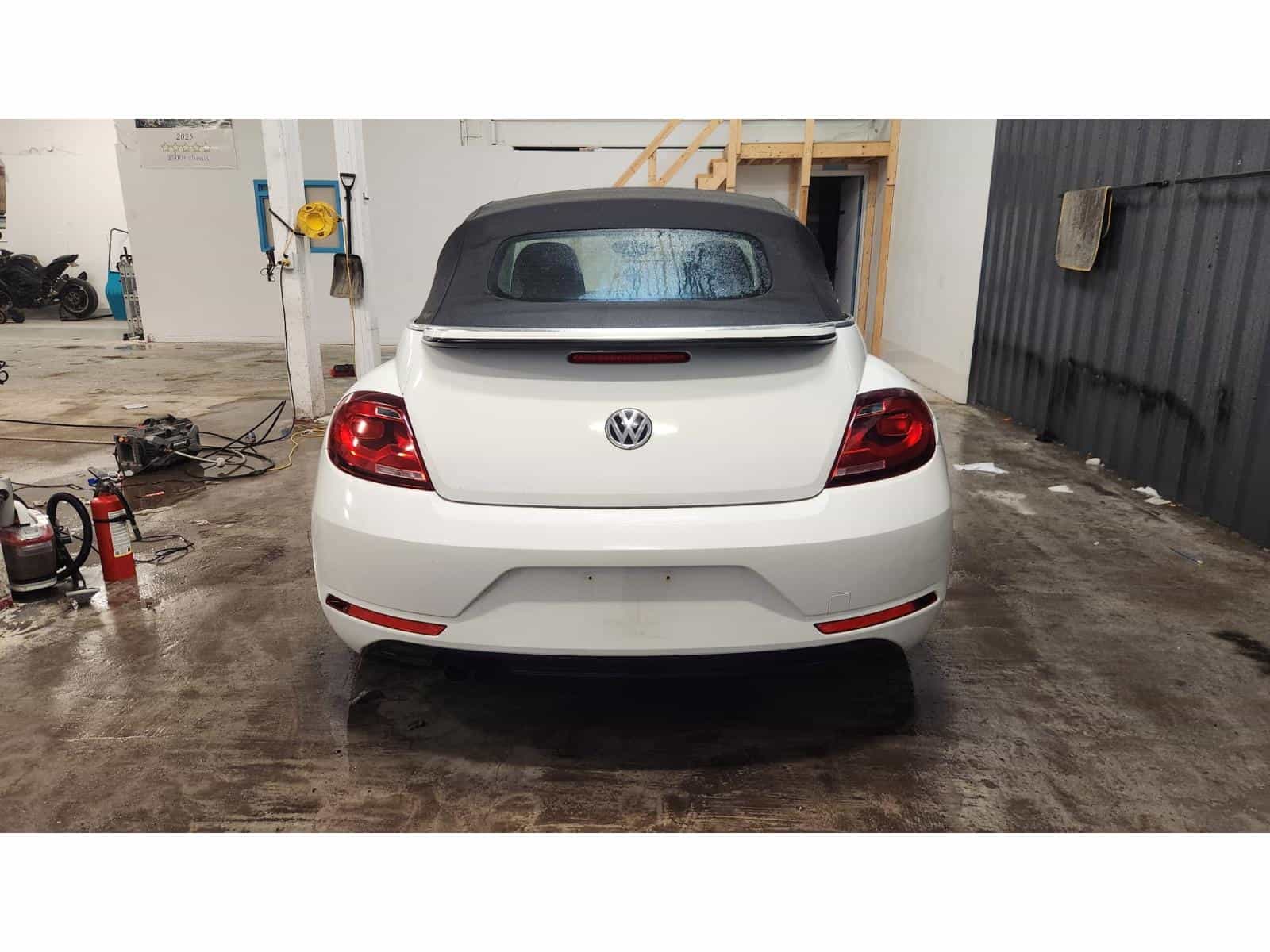 2018 Volkswagen Beetle Trendline - Image 5