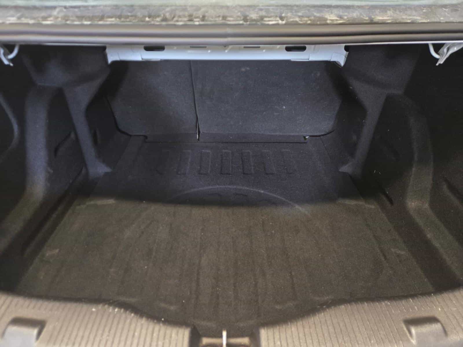 2017 Chevrolet CRUZE LT LT - Image 10