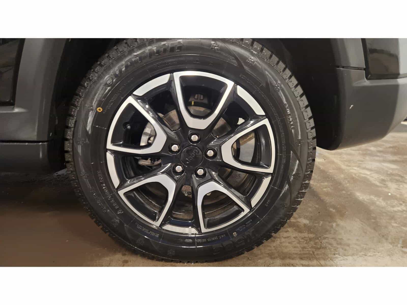 2024 Jeep Compass Trailhawk - Image 8