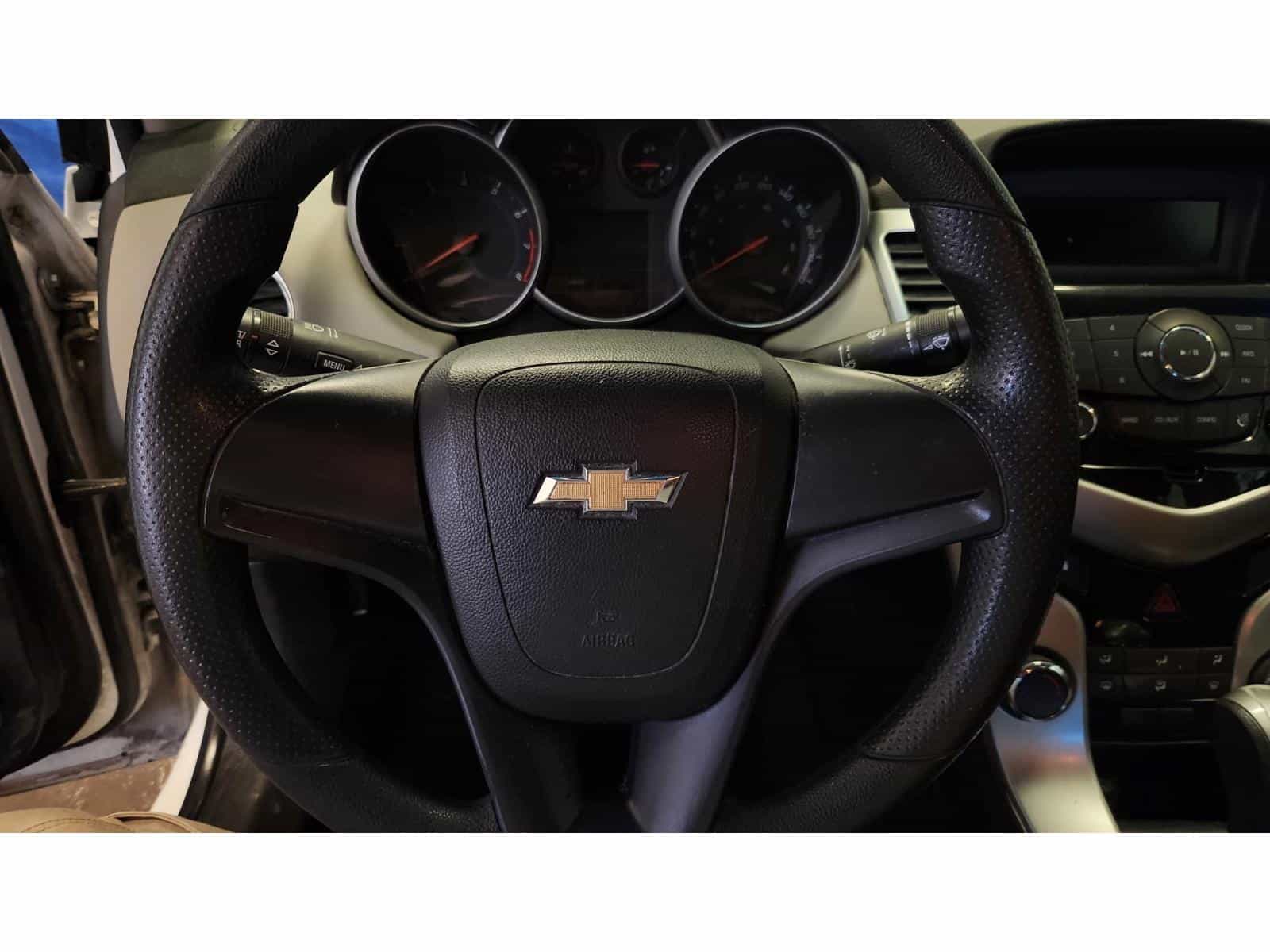 2012 Chevrolet CRUZE LS LS - Image 13