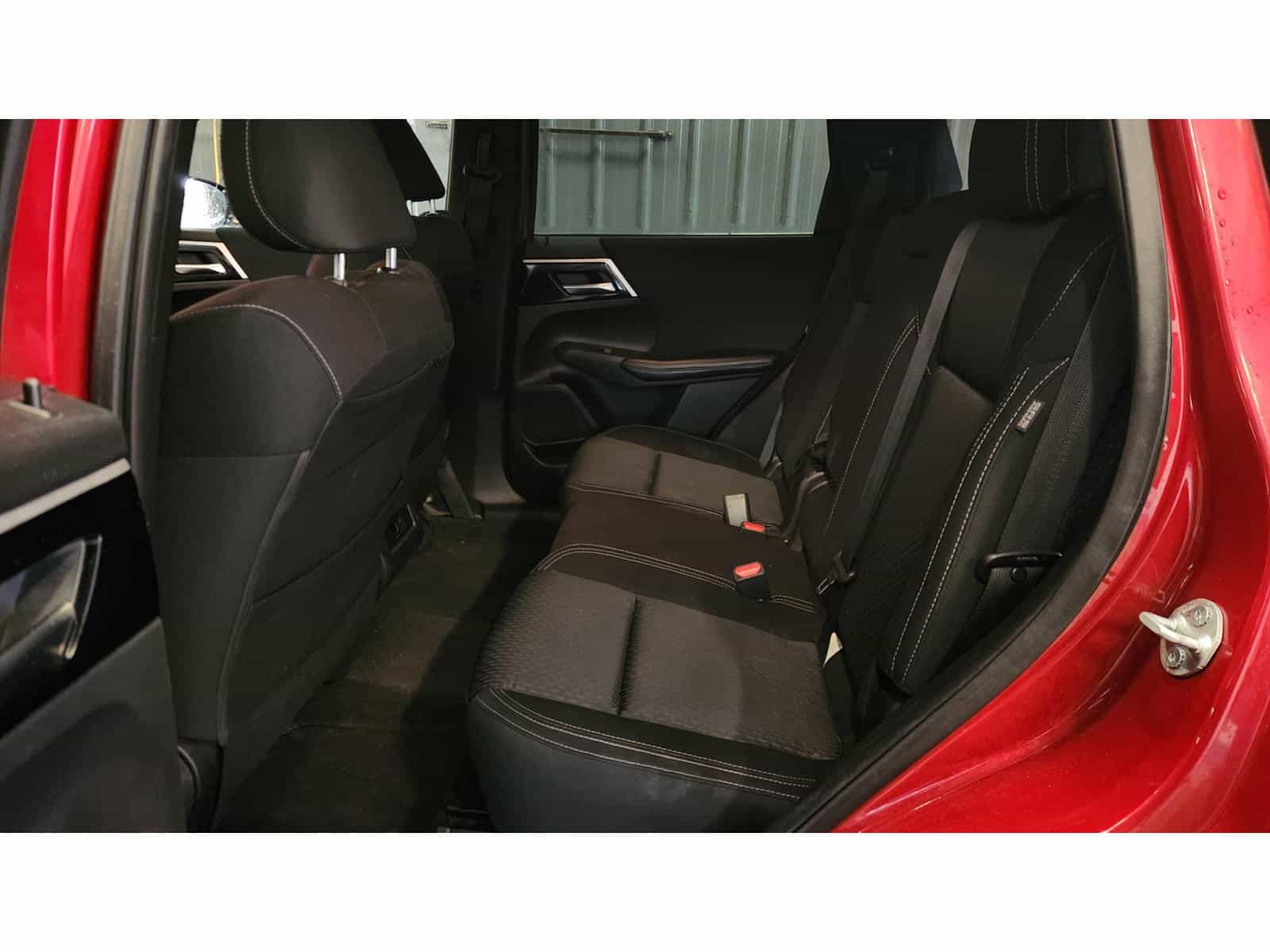 2022 Mitsubishi Outlander SE - Image 9