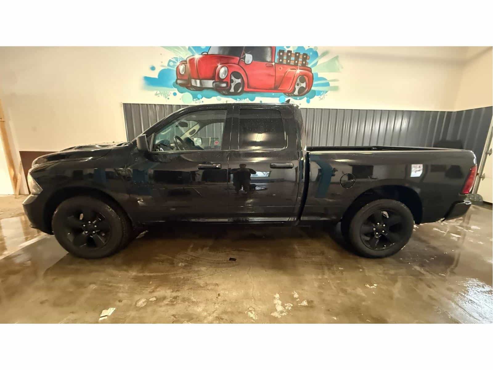 2021 RAM 1500 Classic Express - Image 7