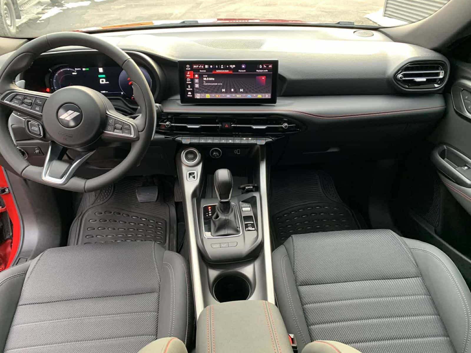 2024 Dodge Hornet R/T PHEV - Image 10