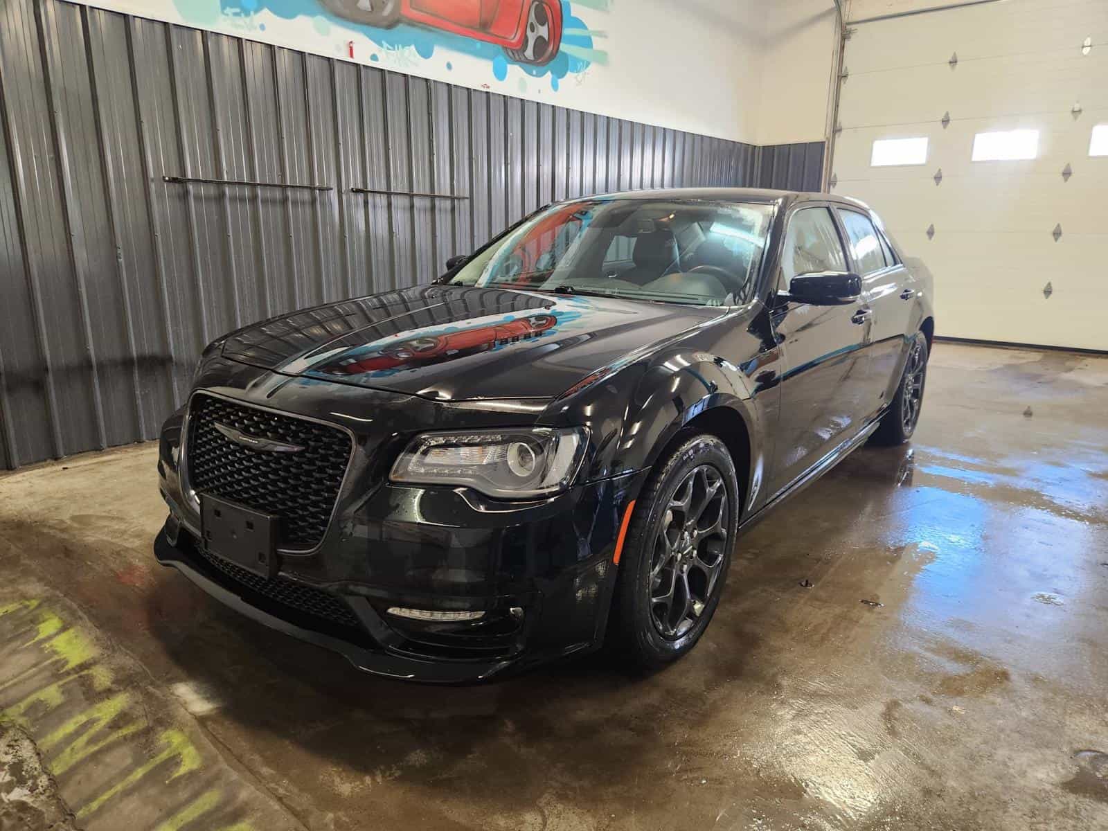 2022 Chrysler 300 Touring L - Image 1