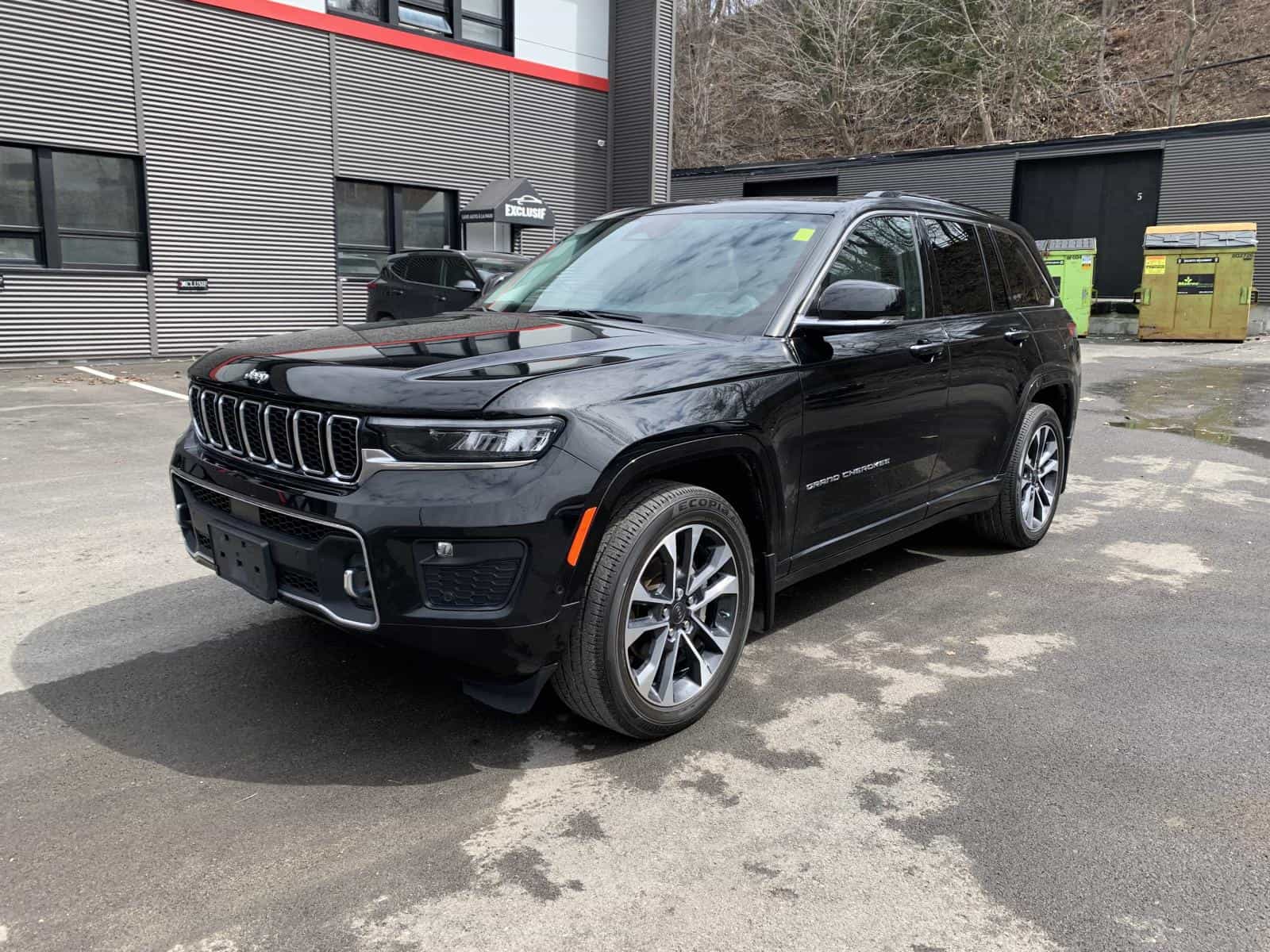2022 Jeep Grand Cherokee Overland - Image 1
