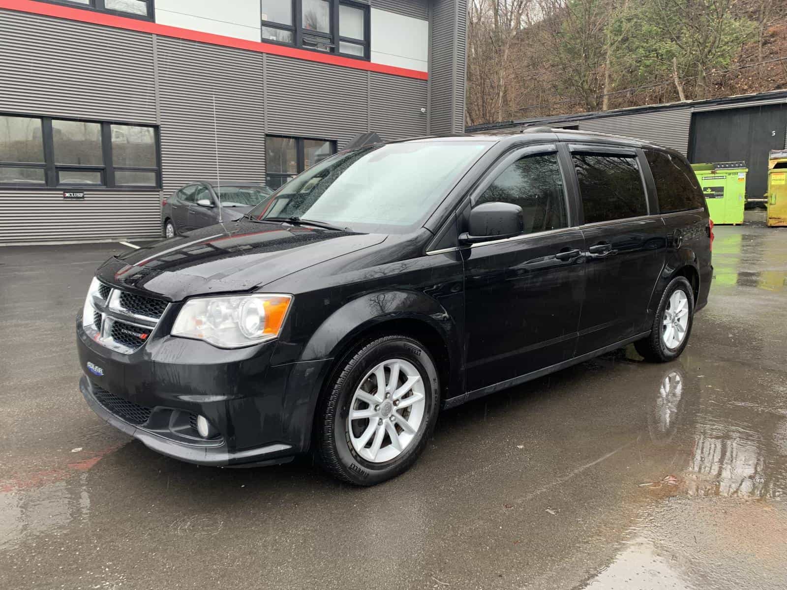 2020 Dodge Grand Caravan Premium Plus - Image 1