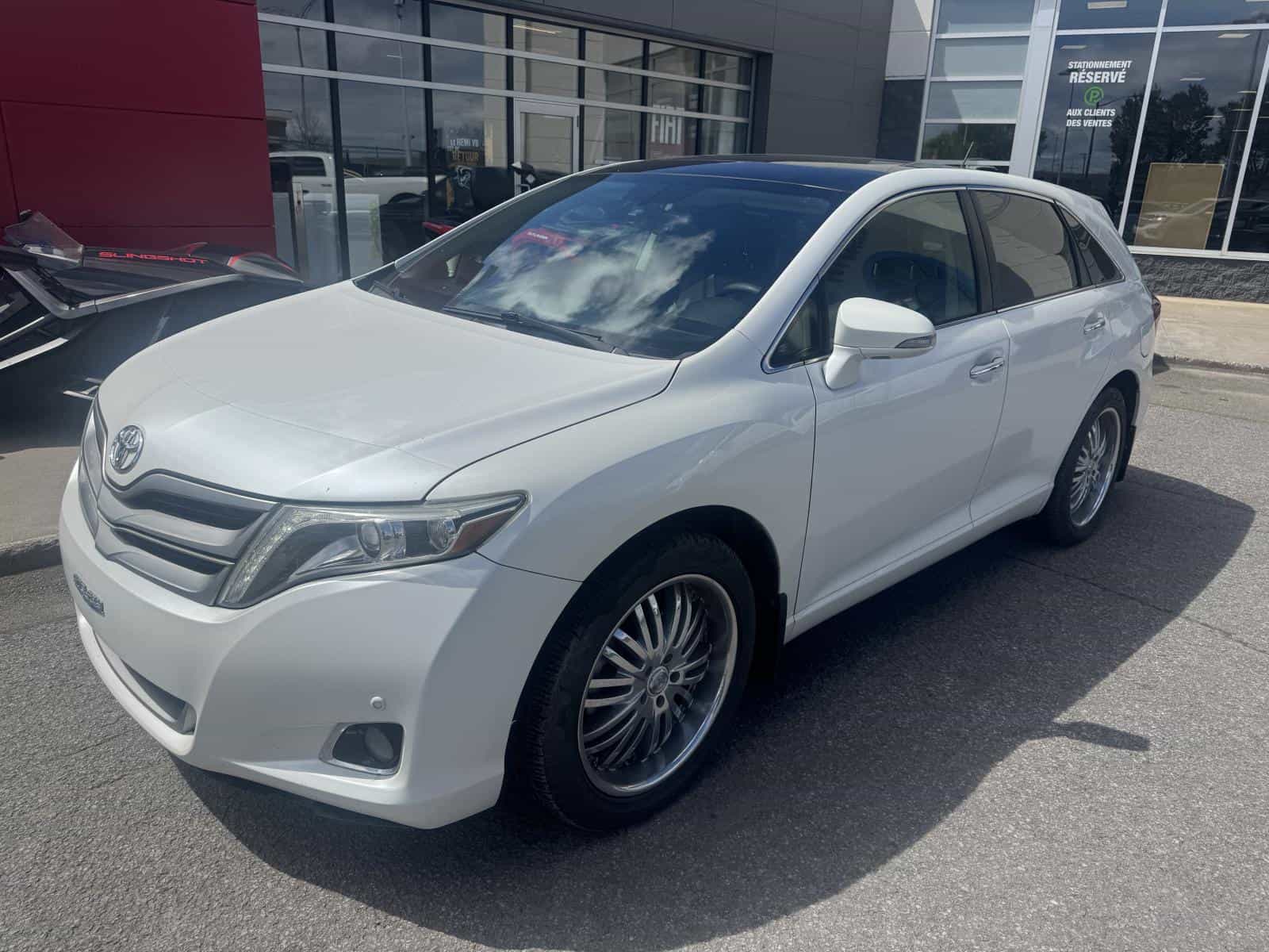 2014 Toyota Venza Limited - Image 1