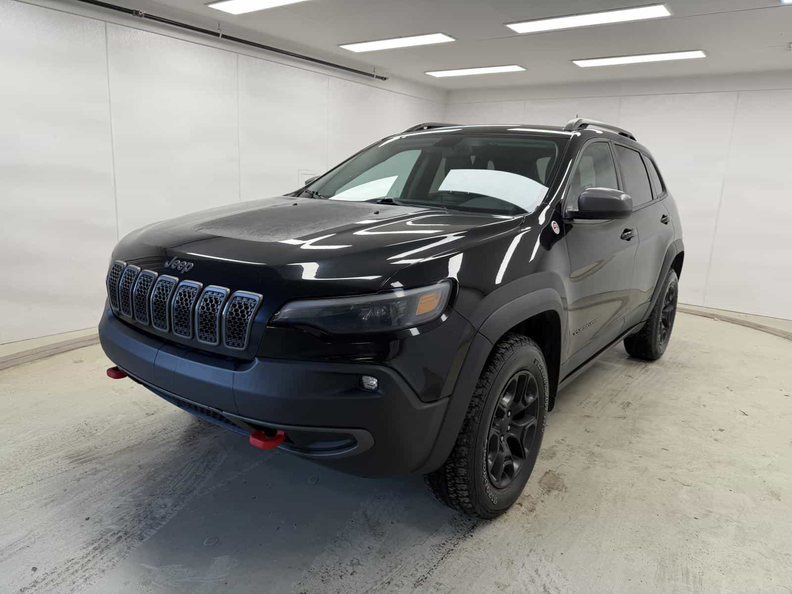 2019 Jeep Cherokee Trailhawk - Image 1