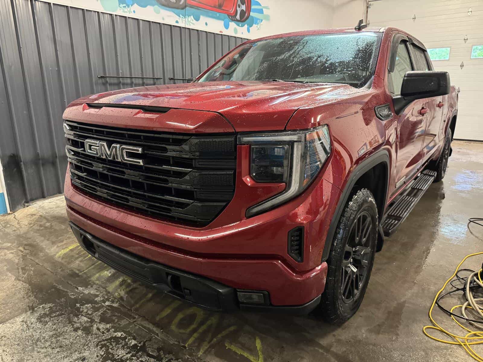 2024 GMC Sierra K1500 Elevation - Image 1